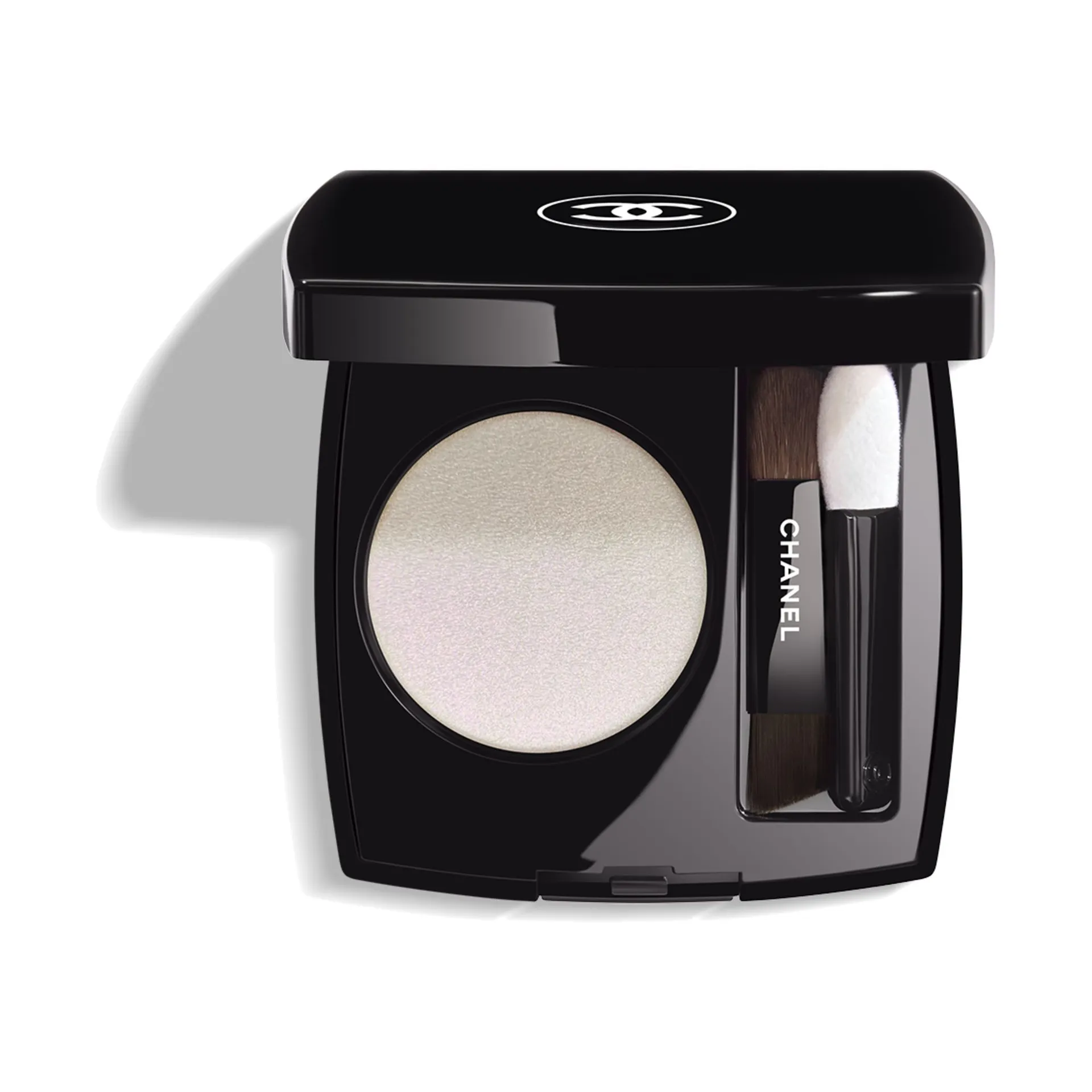 CHANEL Ombre Essentielle