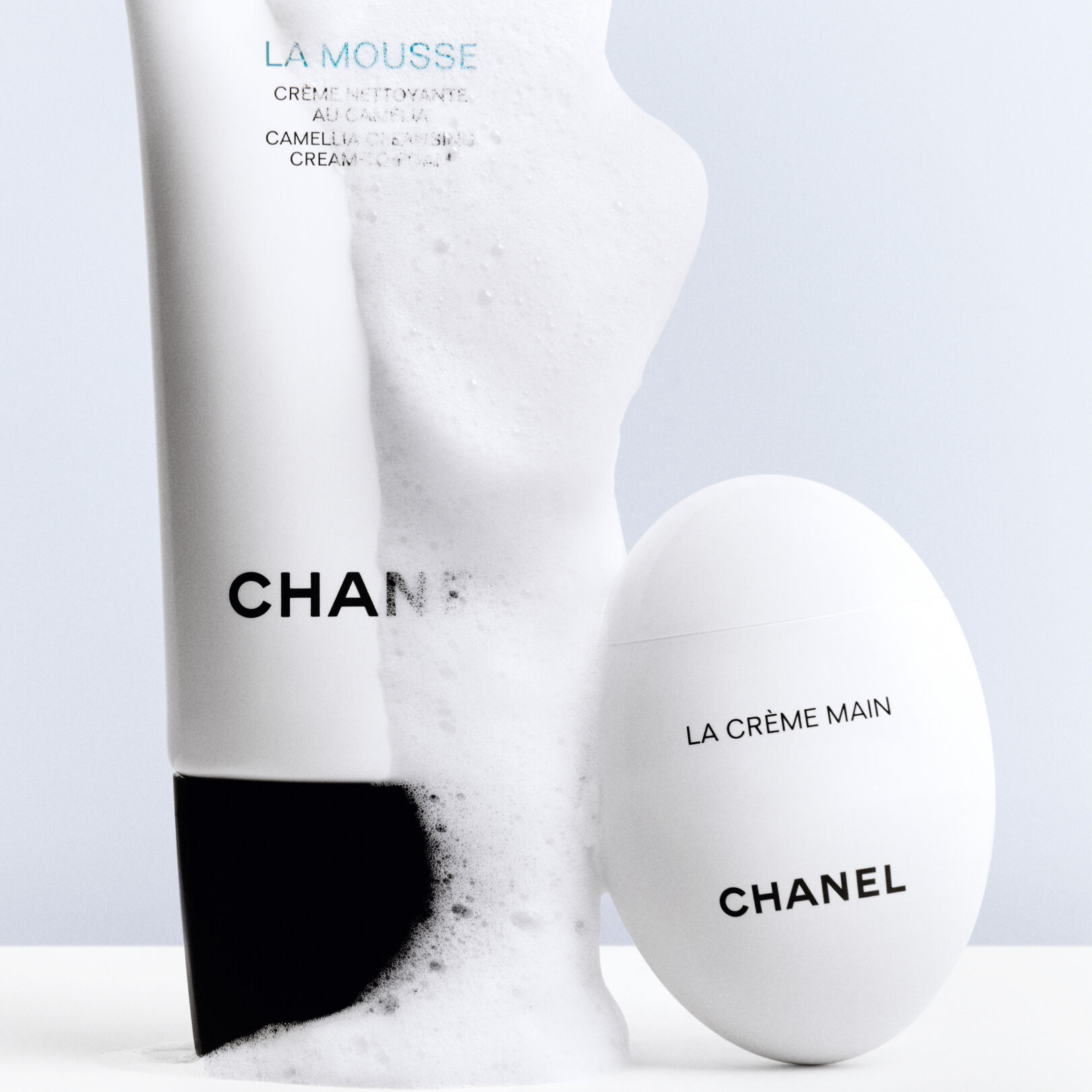 CHANEL La Crème Main Nourrit - Adoucit - Illumine | Tendance Parfums