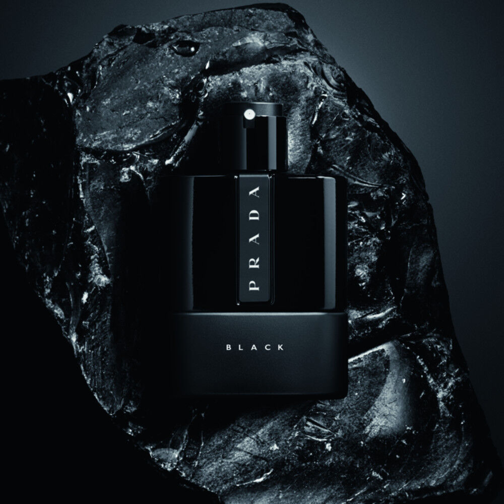 Prada Luna Rossa Black Eau de Parfum Oriental Amadeirado
