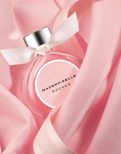 Mademoiselle Rochas, un parfum gourmand, fruité et floral